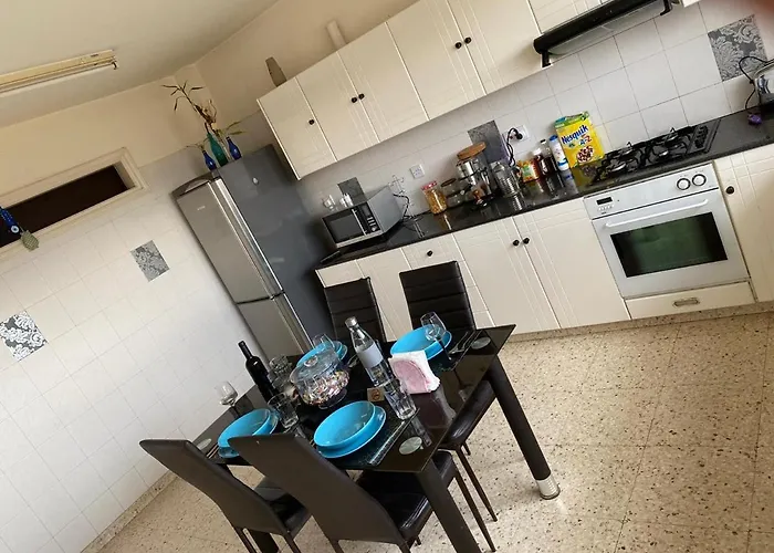 Comfort With Smart Tv & Netflix Λάρνακα