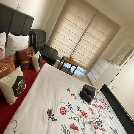 Comfort With Smart Tv & Netflix Lárnaka