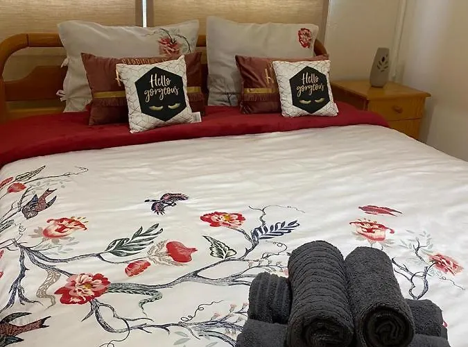 Comfort With Smart Tv & Netflix Homestay